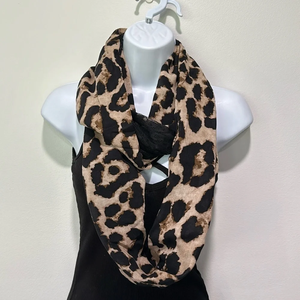 Beautiful lace & leopard scarf